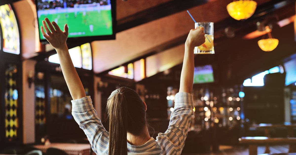 How Much Does It Cost To Open A Sports Bar