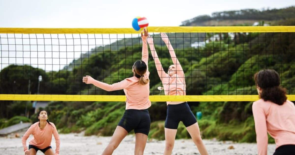 Blocking Rules in Beach Volleyball