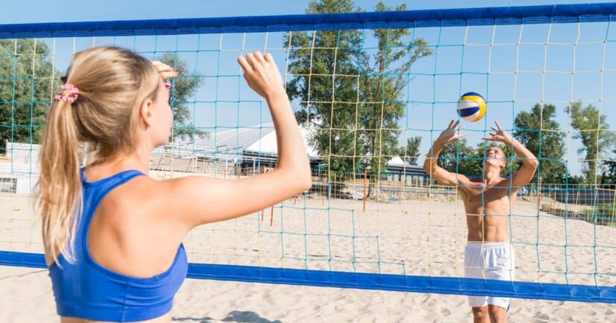 How Do You Win Beach Volleyball