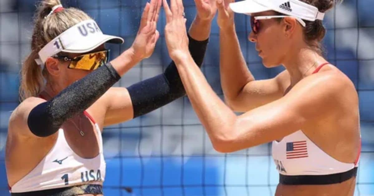 How Does College Beach Volleyball Work